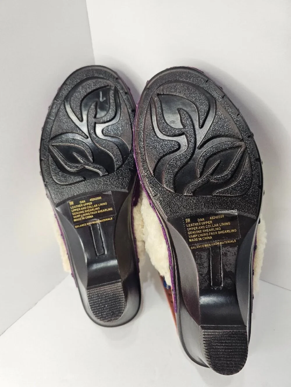 Purple and white Shoes.  Size: 9 w